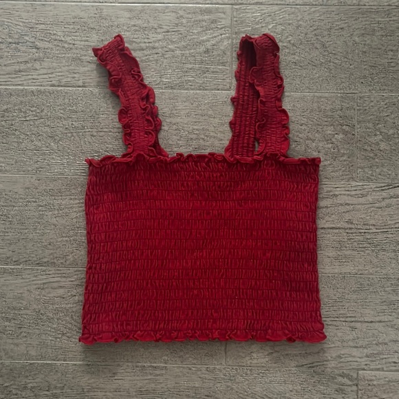 Hollister red crop top - Picture 1 of 2